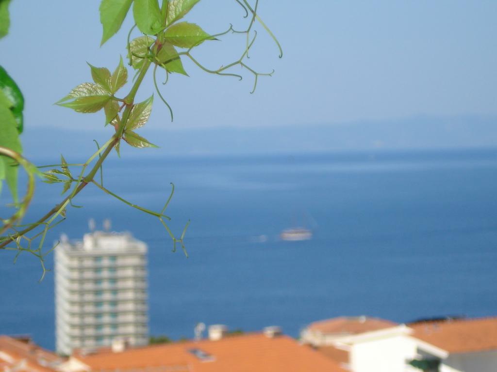 Milic Apartments Макарска Екстериор снимка