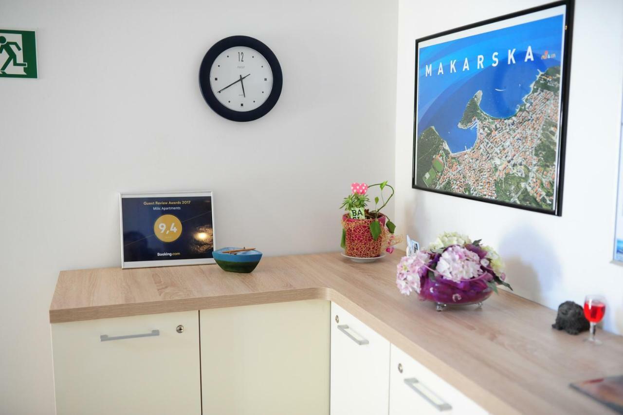 Milic Apartments Макарска Екстериор снимка